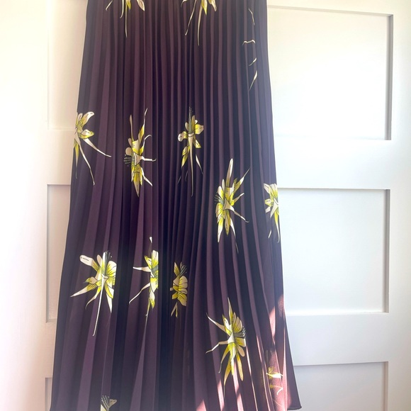 H&M Midi Skirt - Picture 2 of 7